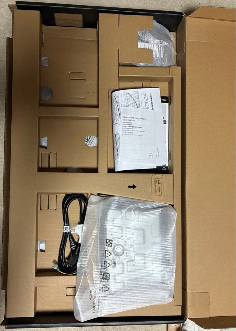 Dell デジタル ハイエンド 27 モニター U2724D