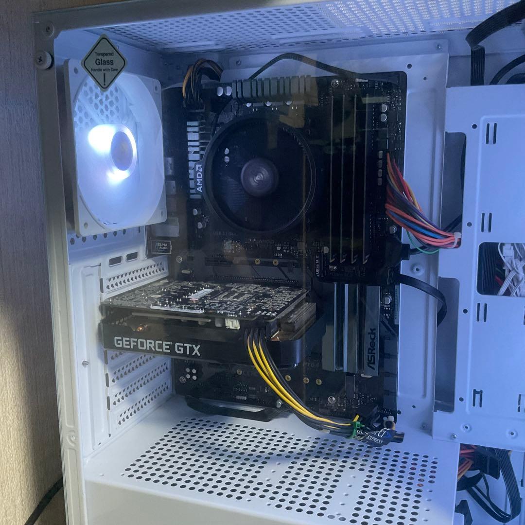 白ゲーミングpc/Ryzen5 2600/gtx1660super