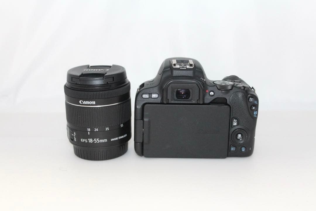 【Canon EOS Kiss X9】圧倒的高性能モデル！ 高性能STMレンズ付