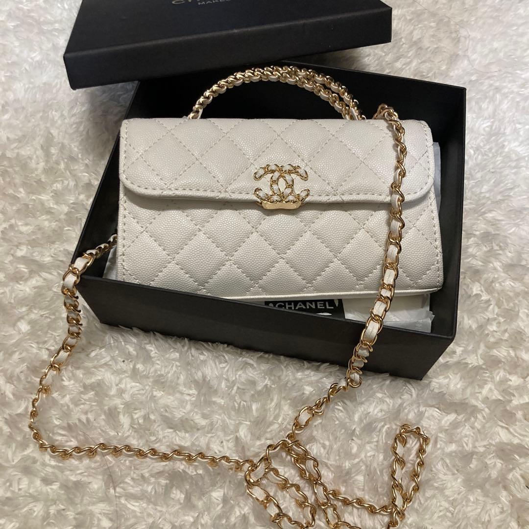 CHANEL チェーンショルダーバッグ ホワイト