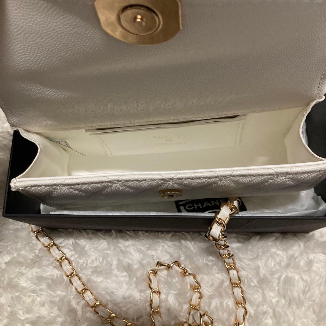 CHANEL チェーンショルダーバッグ ホワイト