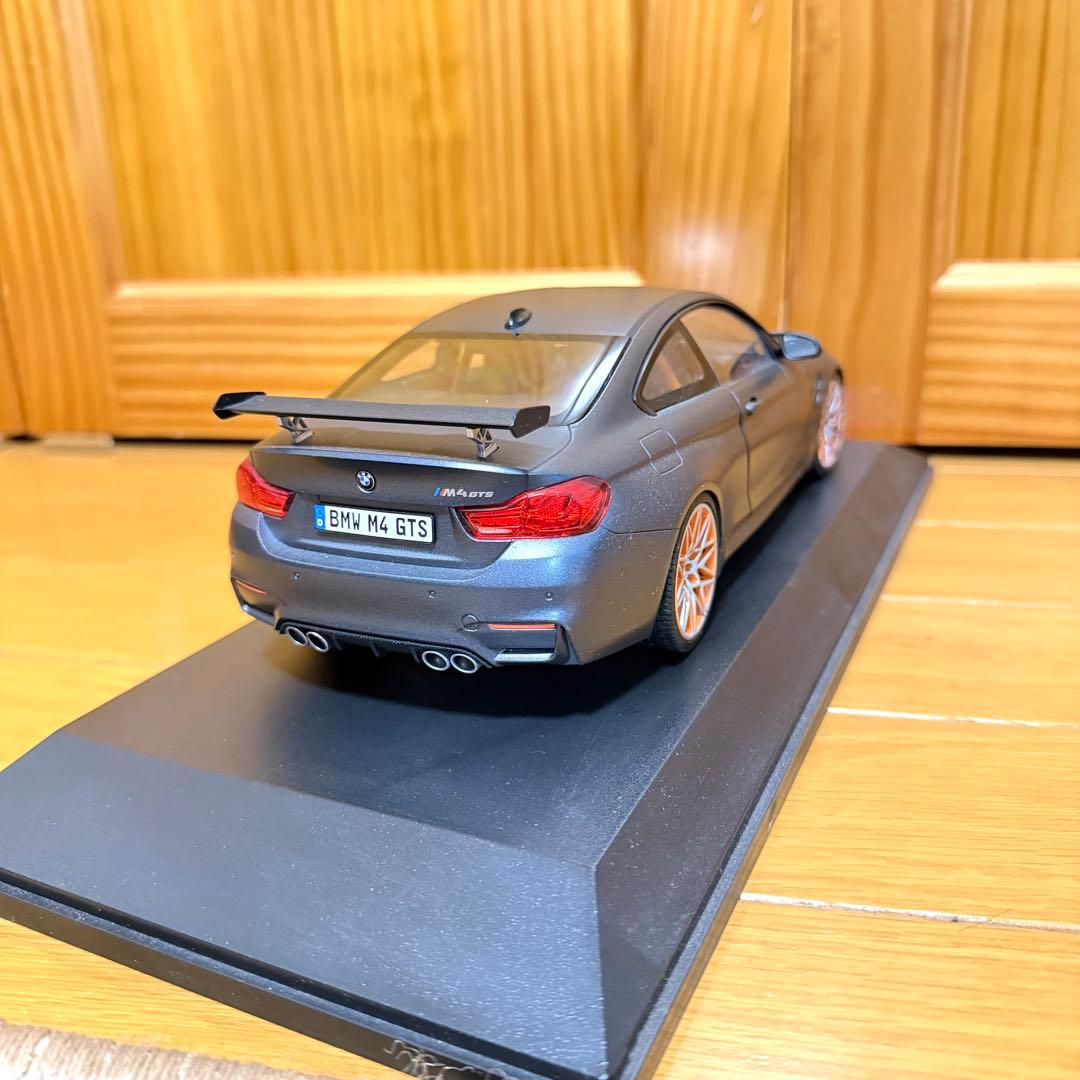 ミニチャンプス 1/18  M4 GTS 2016 ダークグレー