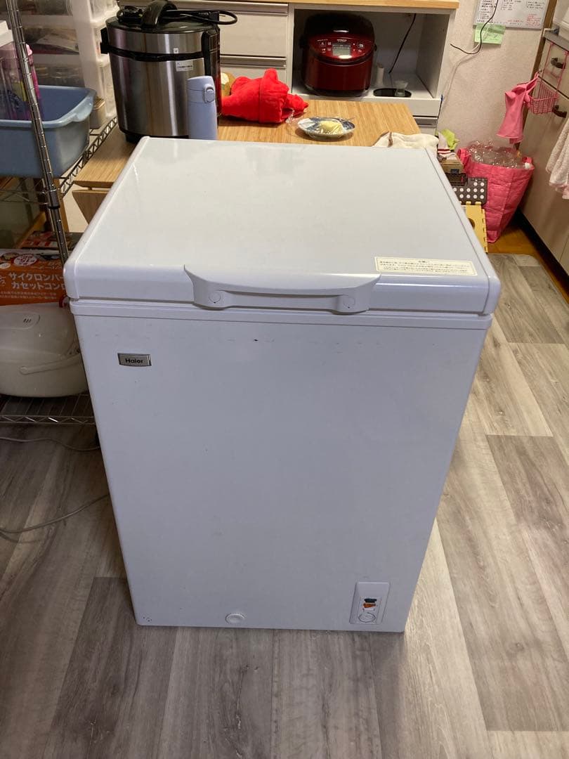 コンパクト冷凍庫 ホワイト