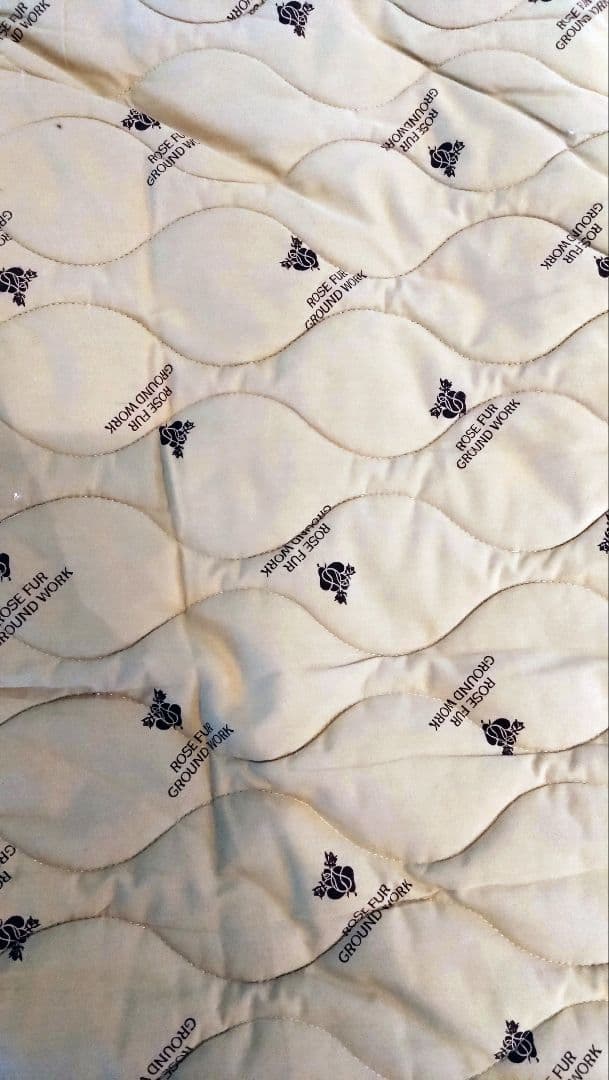 花柄フリースラグ 大きめ