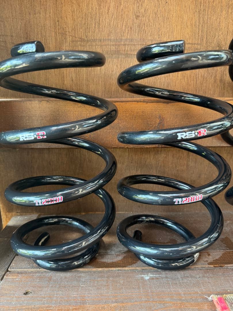 トヨタ アルファード30後期ハイブリットダウンサスRSR Ti2000４本セット