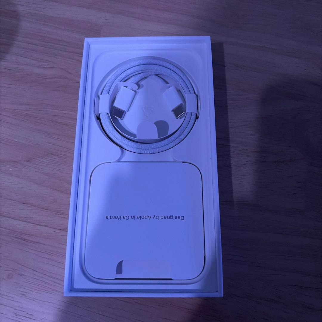 iPhone 15 イエロー 128GB simフリー