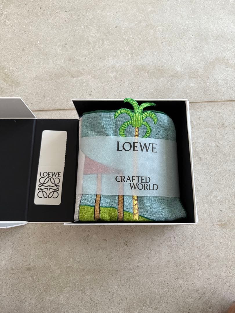 LOEWE CRAFTED WORLD タオルハンカチ3枚セット