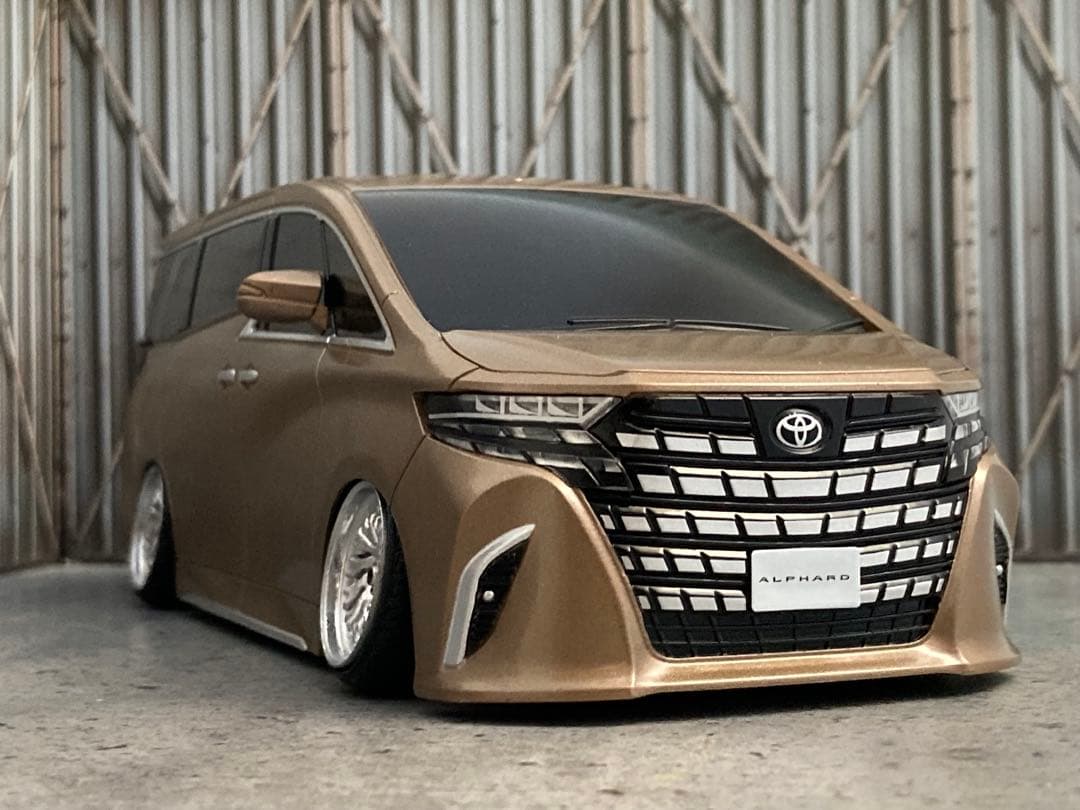 1/24 新型アルファード・ブロンド（カスタム品）