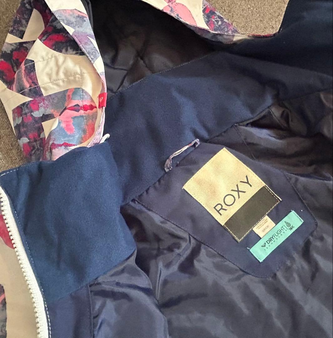 新品 ROXY スノーボードウェア Sサイズ　上下セット