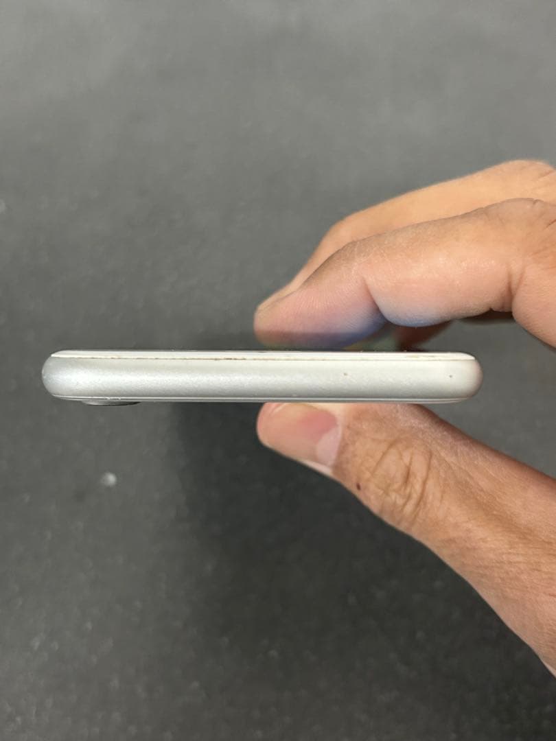 携帯電話本体 iPhone8 256GB