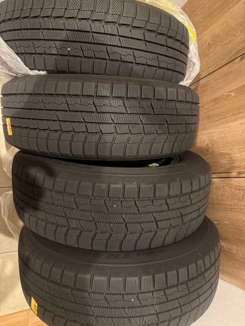 再出品　40アルファード用　スタッドレスタイヤ　4本セット