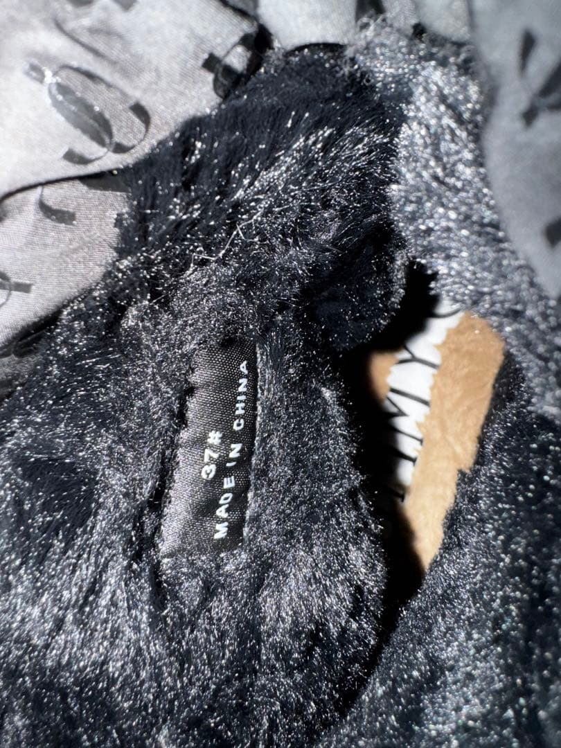 ★Jimmy Chooジミーチュー防水フリースライニングスノーブーツ(女性用)★