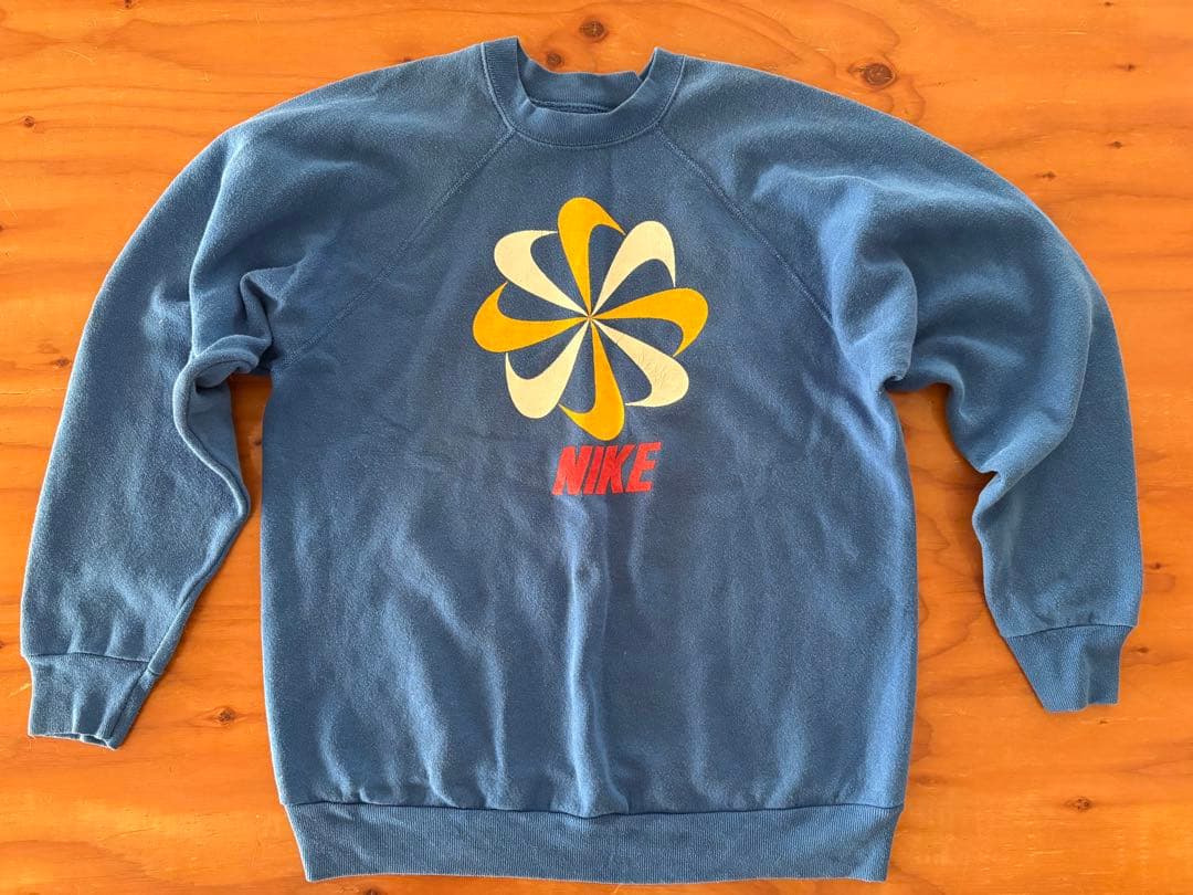 NIKE 風車ロゴ　スウェット