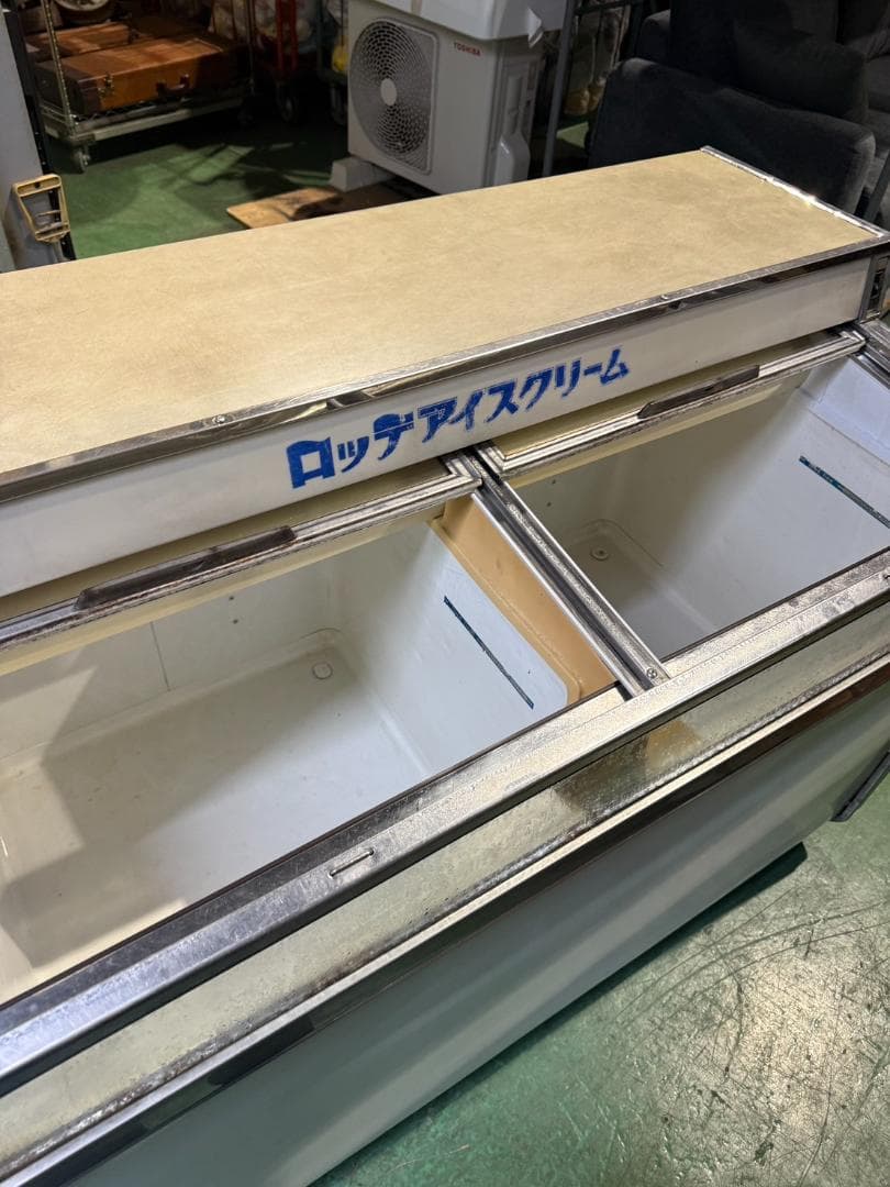 サンヨー　冷凍ストッカー　SCR-R3500