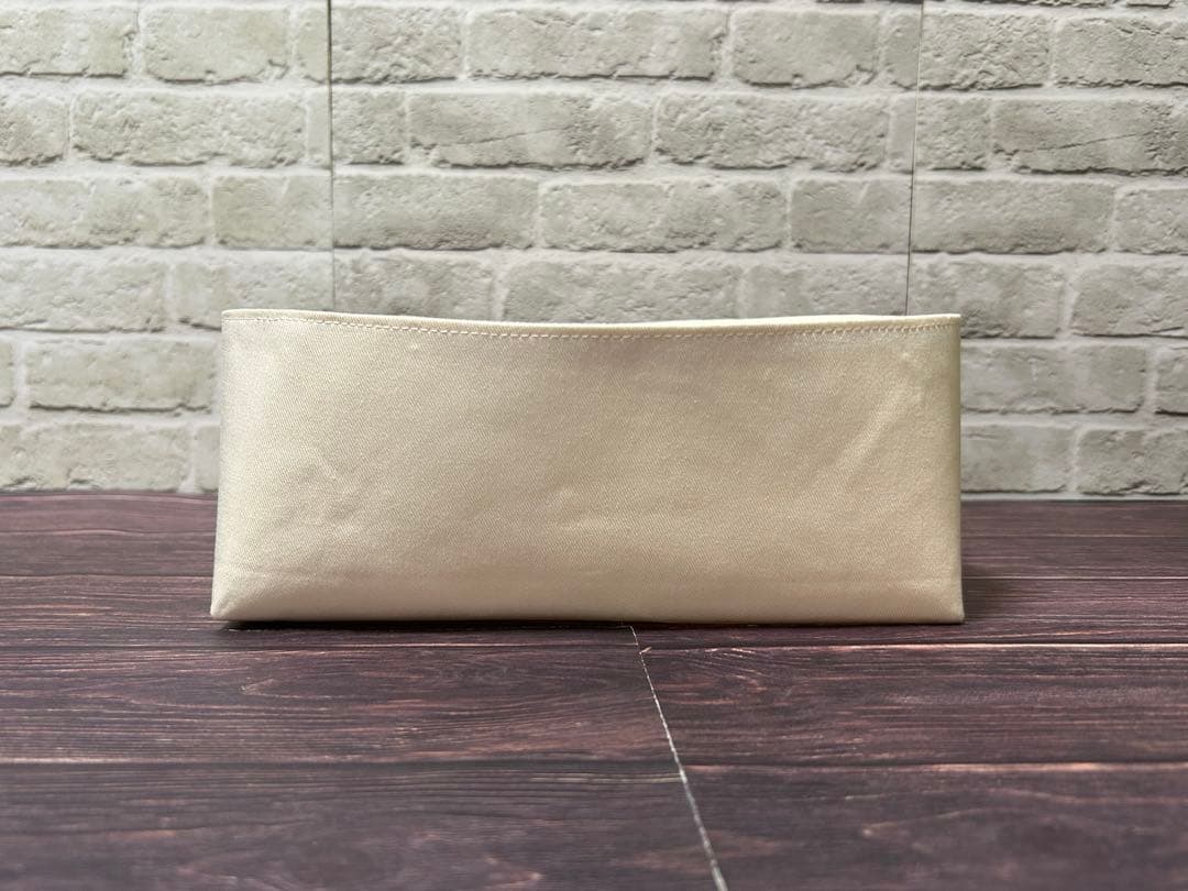 りま　バッグインバッグ　オーガナイザー　㉔ライトグレー　②アイボリー