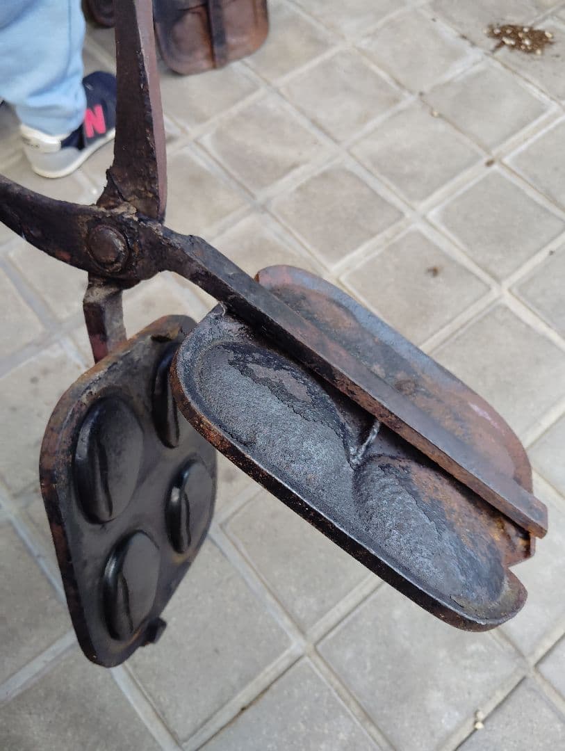 和菓子製造用金属型 四つ栗形　まとめ２点　ケロピノ