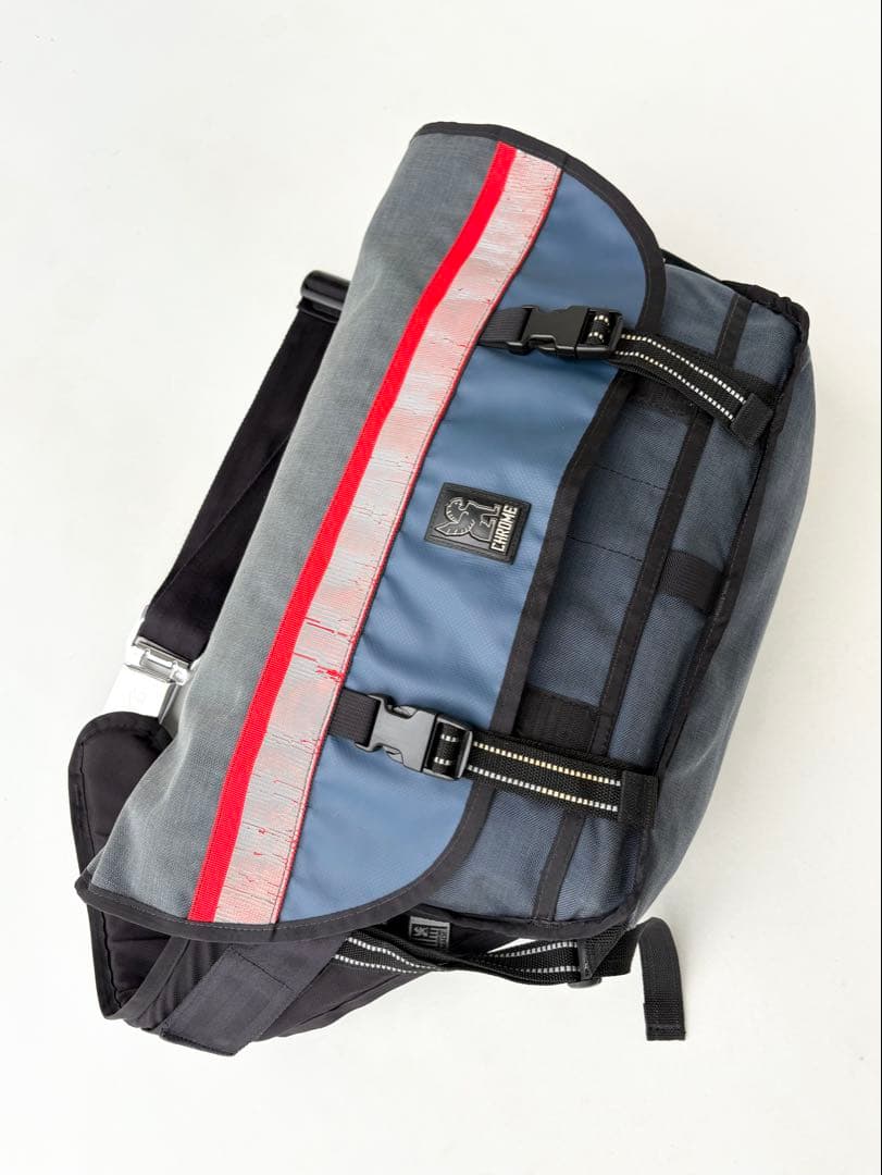 アクセサリー -CHROME- REFLECT MESSENGER BAG