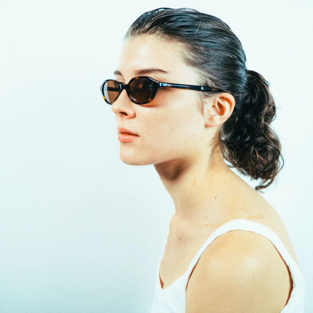 新品　chutts ブラウン ユニセックス オーバルシェイプサングラス