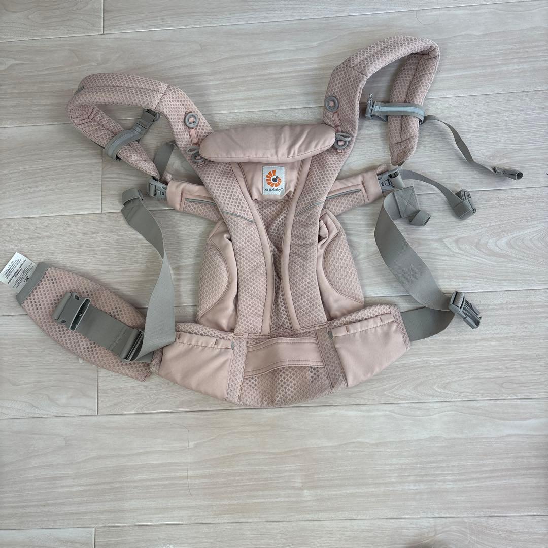 R。⭐︎エルゴオムニブリーズ⭐︎ピンククォーツ