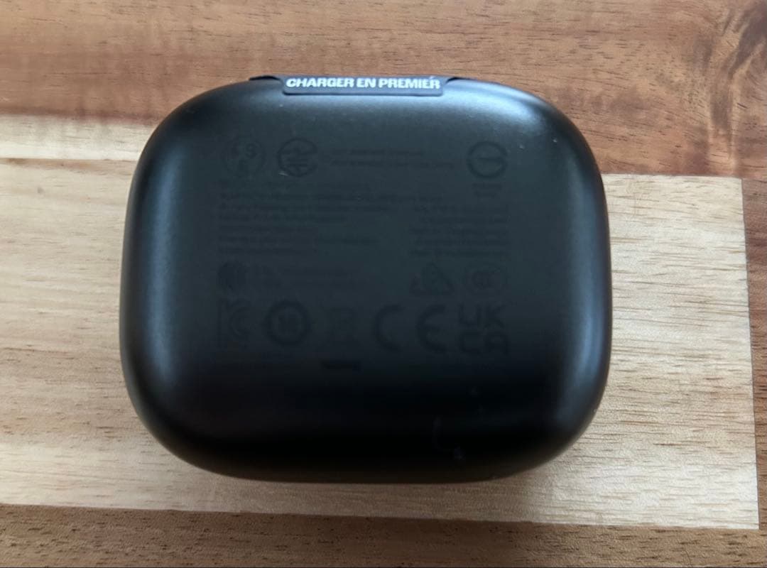 JBL LIVE BEAM 3 ワイヤレスイヤホン　ブラック　美品