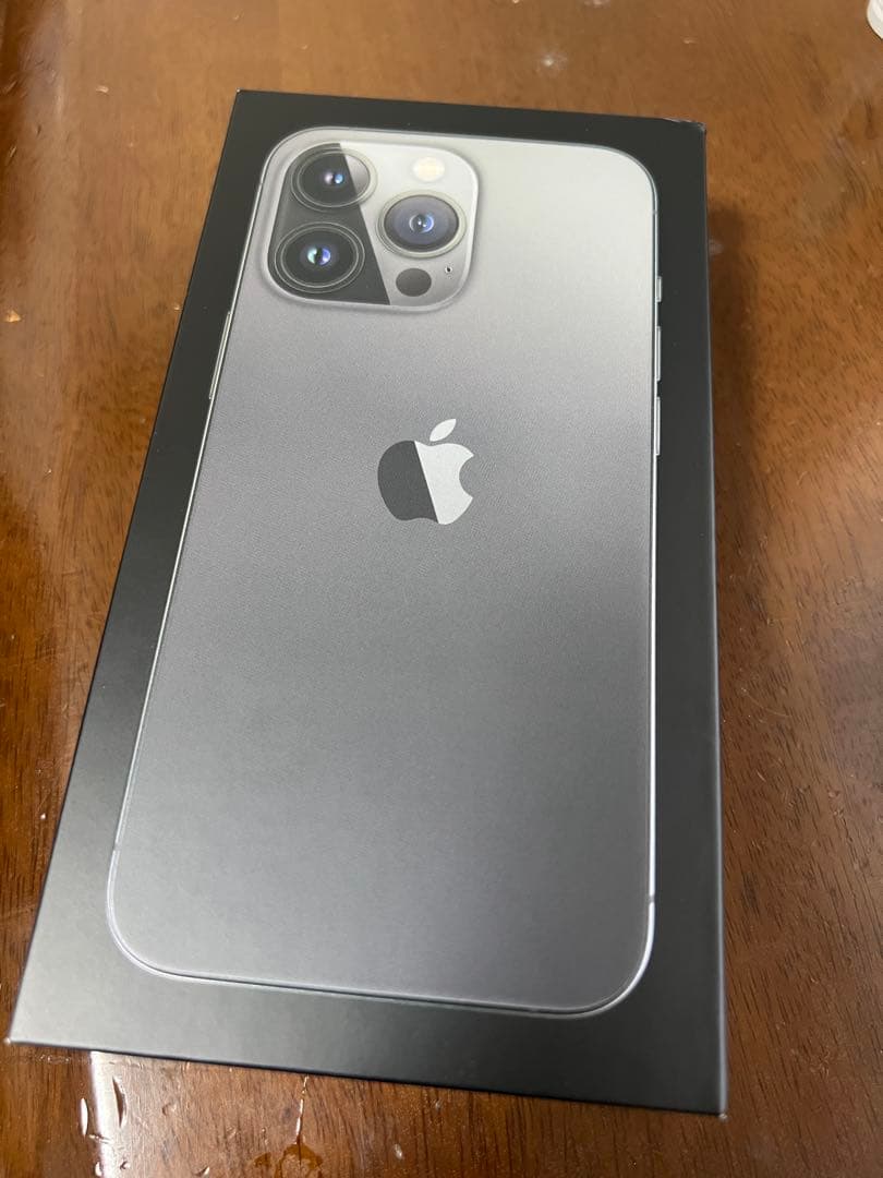 【充電器セット付き】Apple iPhone13 Pro 512GBグラファイト