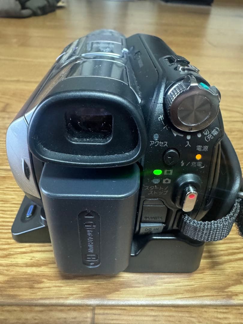 ソニー　HDDビデオカメラ　SR7 美品！