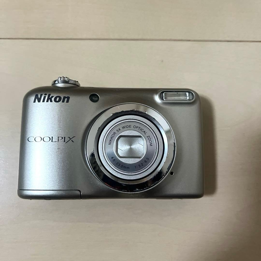 Nikon COOLPIX A10 シルバー ⭐︎新品単三電池付き