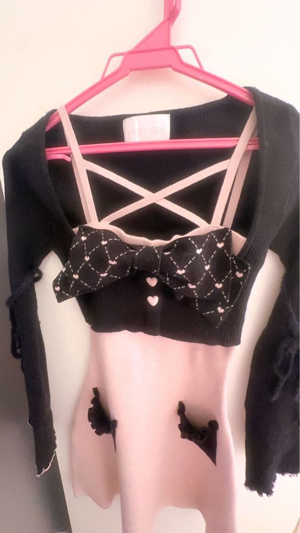 【期間限定値下げ中】Bigリボンアンサンブルワンピー ス honeymew XS