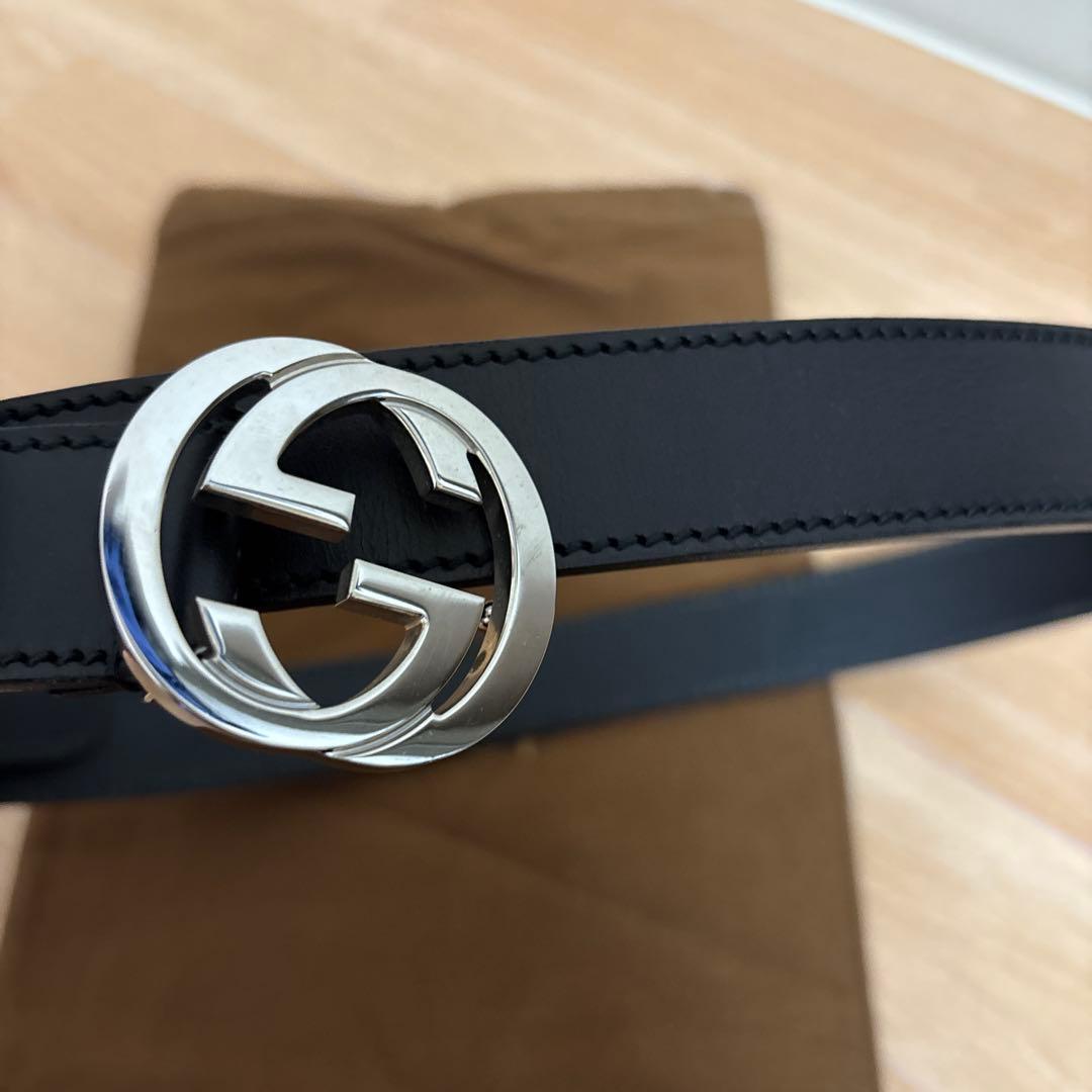 GUCCI ブラックレザー GGロゴベルト