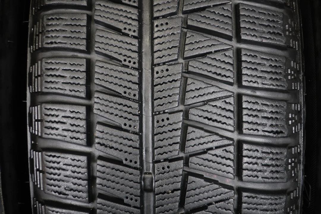 日産純正 E12ノート 21年製 BSスタッドレス 185/65R15 ティーダ