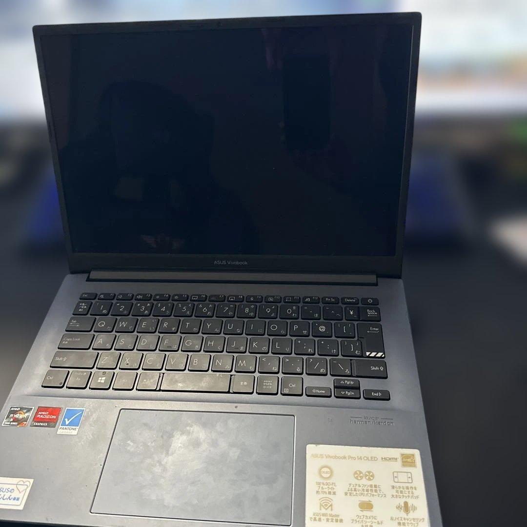 ASUS VivoBook Pro 14 XOLED本体