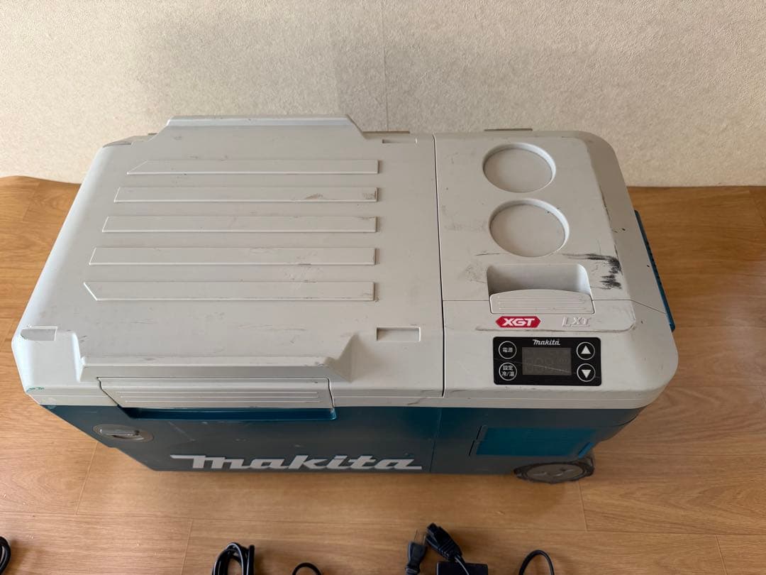 マキタ 充電式保冷温庫 CW001G