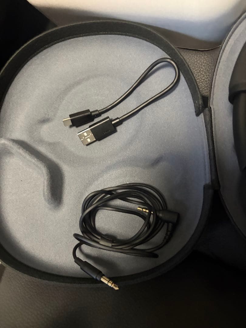 【ほぼ新品】SONY WH-1000XM6 ワイヤレスヘッドホン　ワイド3年保証