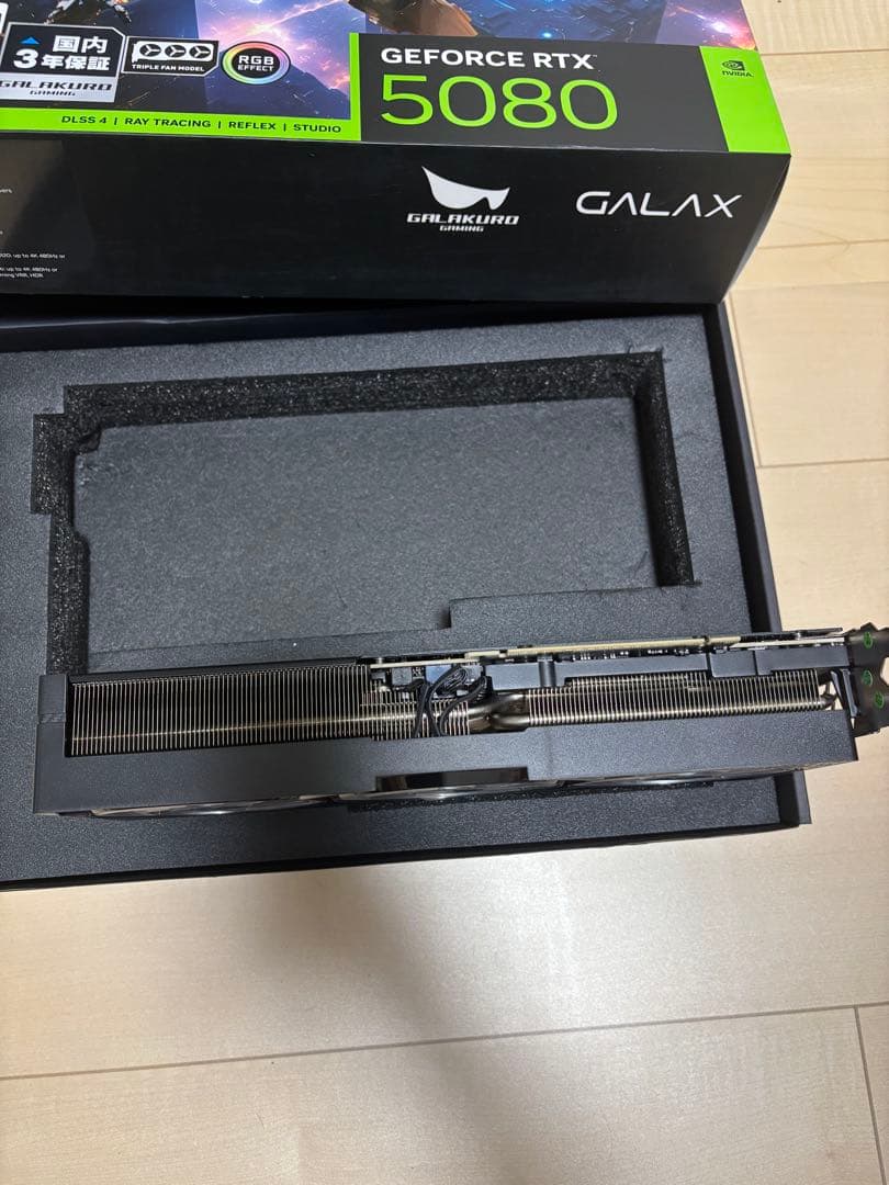 GALAKURO GAMING GEFORCE RTX 5080 グラフィックB