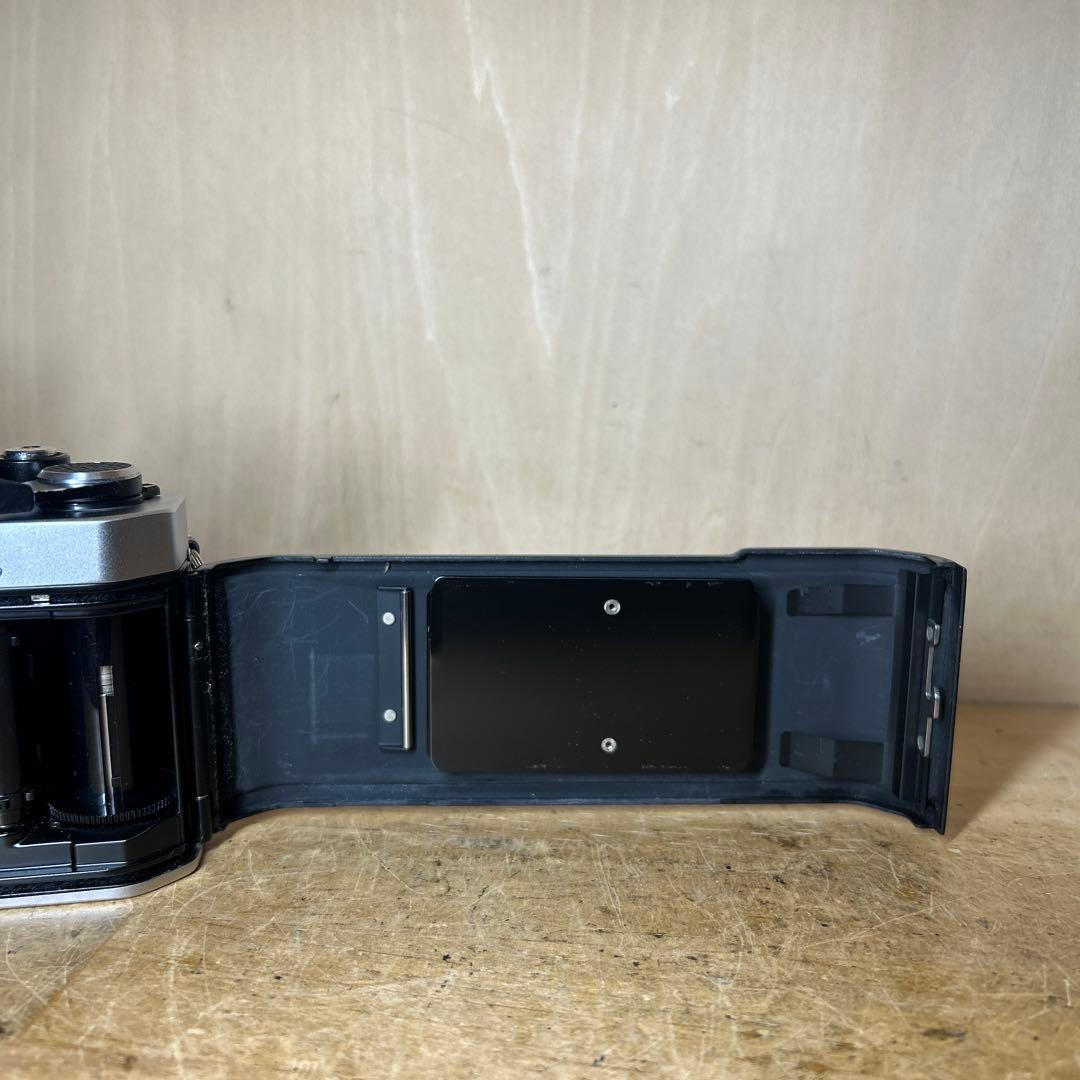 めるみつ　Nikon FE2 シルバーボディー　完動極美品