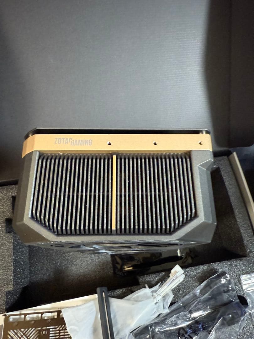 ZOTAC GeForce RTX 5090 基板（pcb）なし