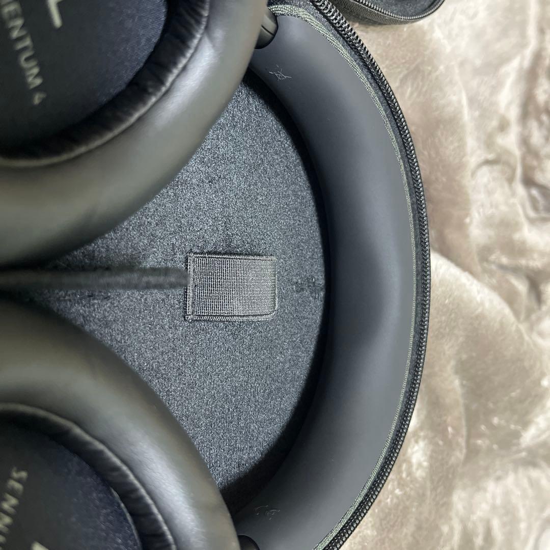 Sennheiser Momentum 4ワイヤレスヘッドホン