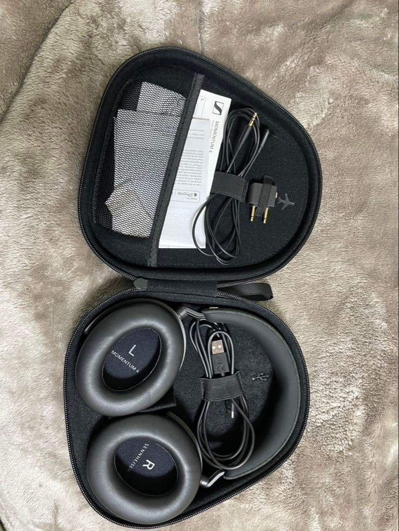 Sennheiser Momentum 4ワイヤレスヘッドホン