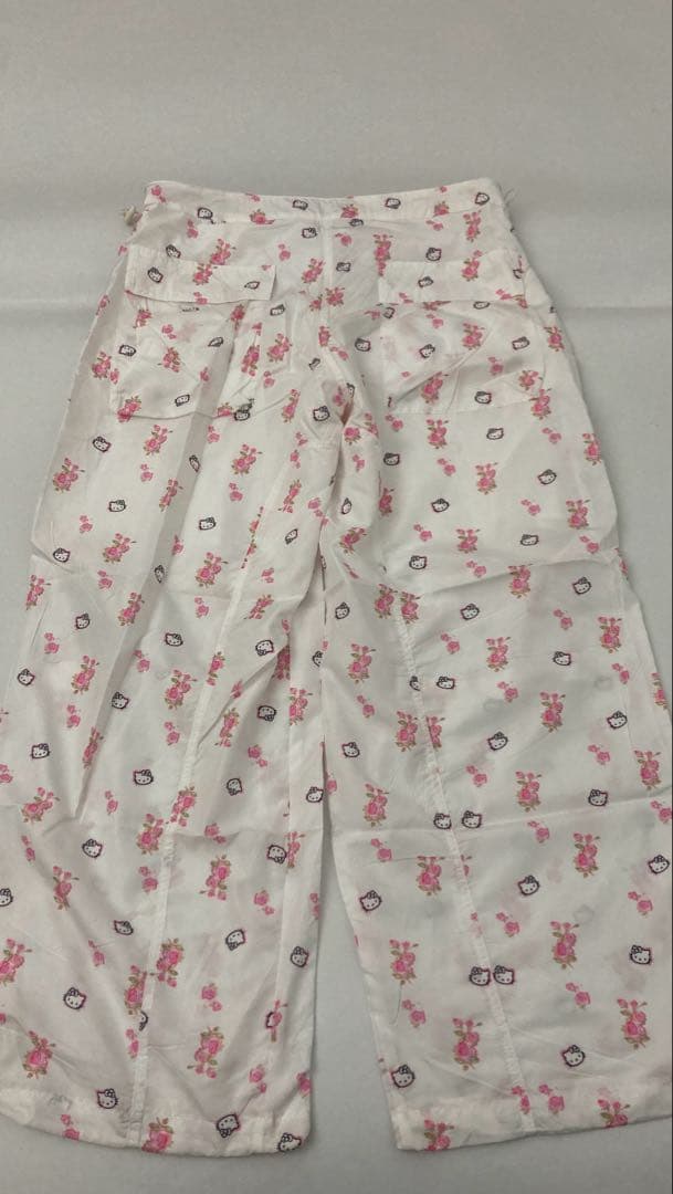 open yy ハローキティ柄 ワイドパンツ