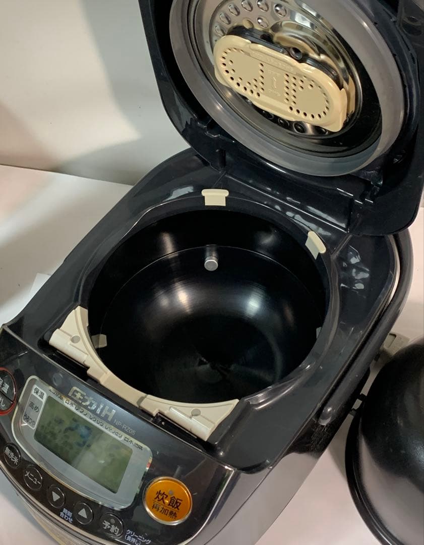 象印 圧力IH炊飯ジャー NP-RZ05（2021年製） 3合炊き