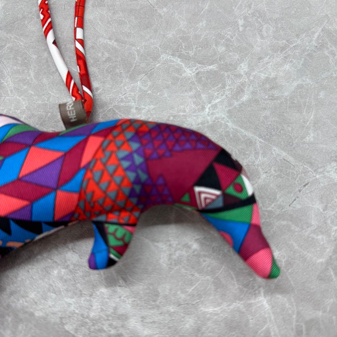 箱付き美品　エルメス　イルカ　プティアッシュ　チャーム