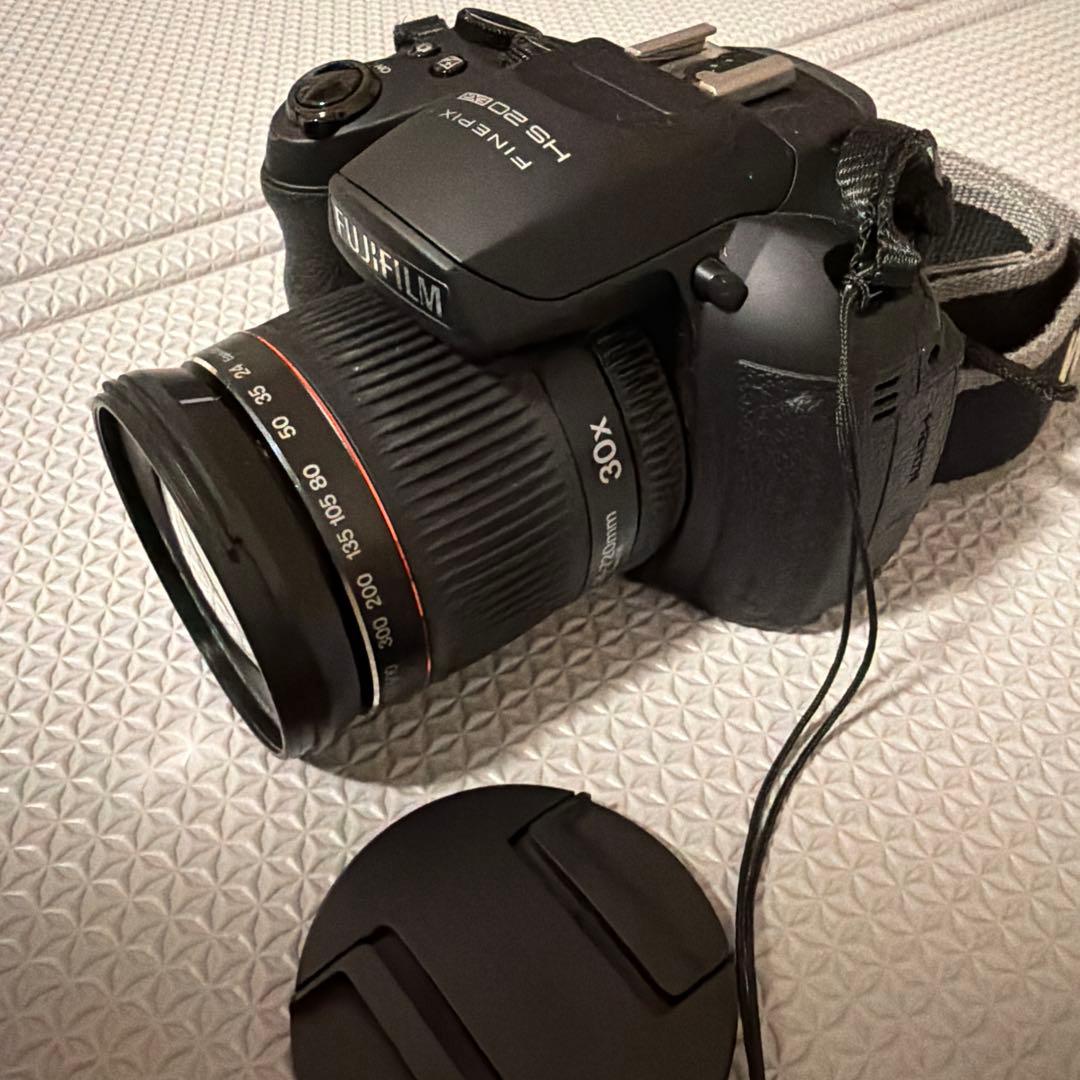 FUJIFILM　FinePix HS20EXR 富士フィルム デジタルカメラ