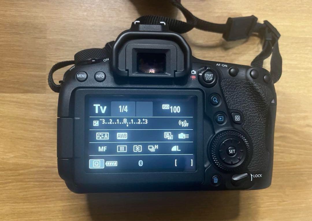 Canon EOS 6D MARK2 ボディ