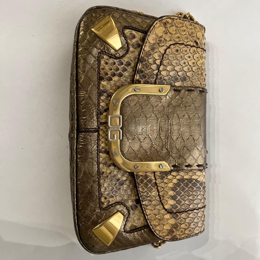 ドルチェ&ガッバーナ パイソン柄　蛇柄　クラッチ　チェーン付