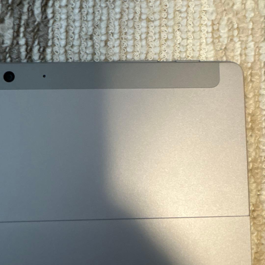 【美品】Microsoft Surface Go 2 10.5型