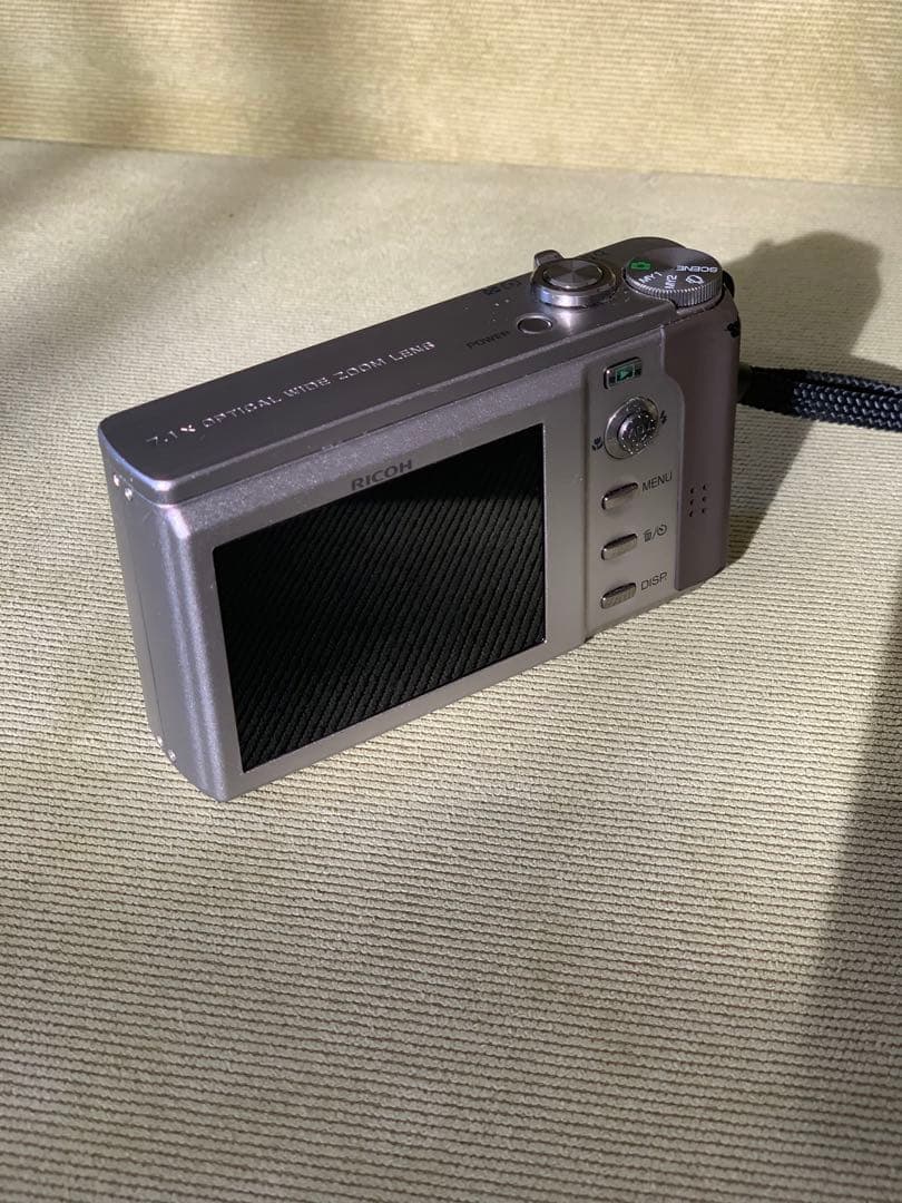 RICOH R8 デジタルカメラ（動作確認済み）