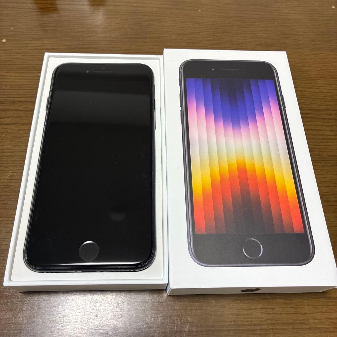 iPhone SE 3世代 64GB SIMフリー 箱 充電ケーブル付き