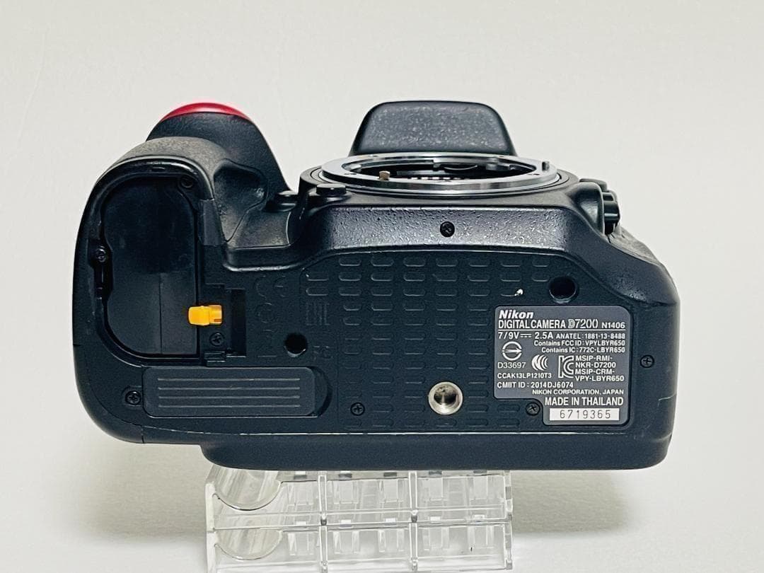 ニコン NIKON D7200 デジタル一眼レフ カメラ 中古 現状品