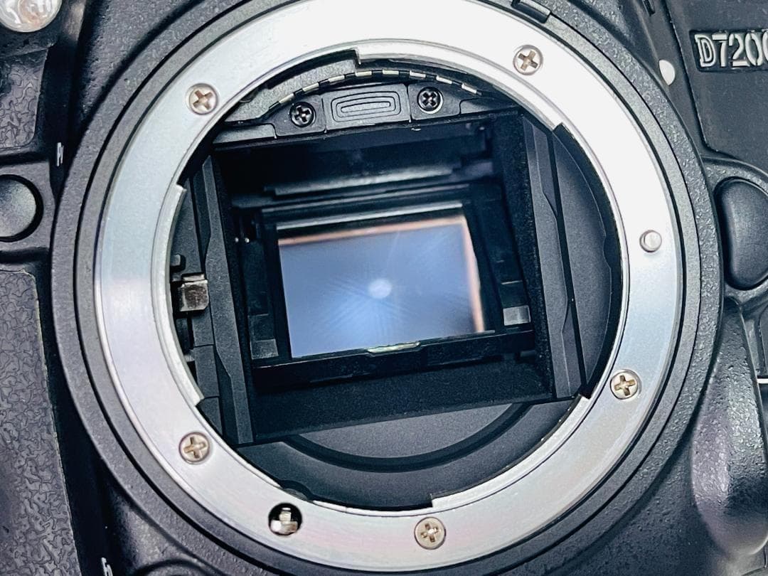 ニコン NIKON D7200 デジタル一眼レフ カメラ 中古 現状品