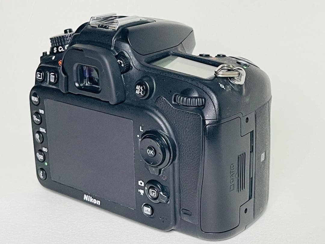 ニコン NIKON D7200 デジタル一眼レフ カメラ 中古 現状品